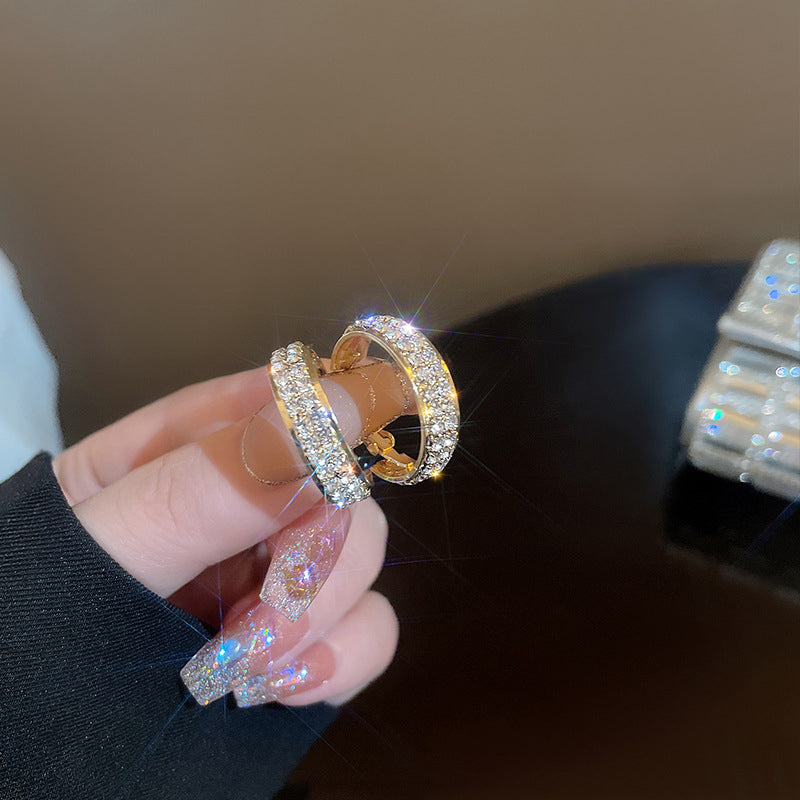 Liten funkelnde Ohrringe