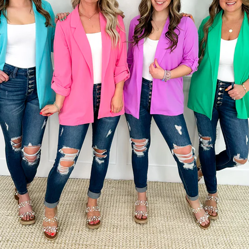 Denimjeans med hög midja och utskärning för kvinnor