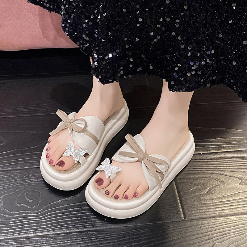 Bekväma och eleganta ortopediska sandaler med tjock båge på dammode