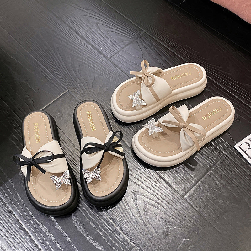 Bekväma och eleganta ortopediska sandaler med tjock båge på dammode