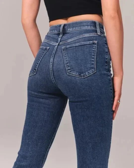 ⭐Naiset 2023,⭐Ultra High Rise Stretch Flare Jean.