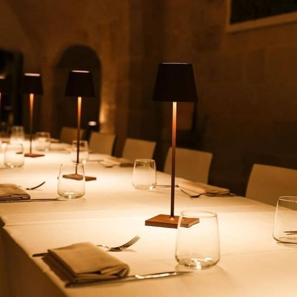 Ilmainen toimitus - Infinite pöytälamppi™| Italian suunnittelin lampa