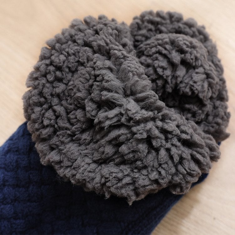 Calzini termici slim-free al chiuso.