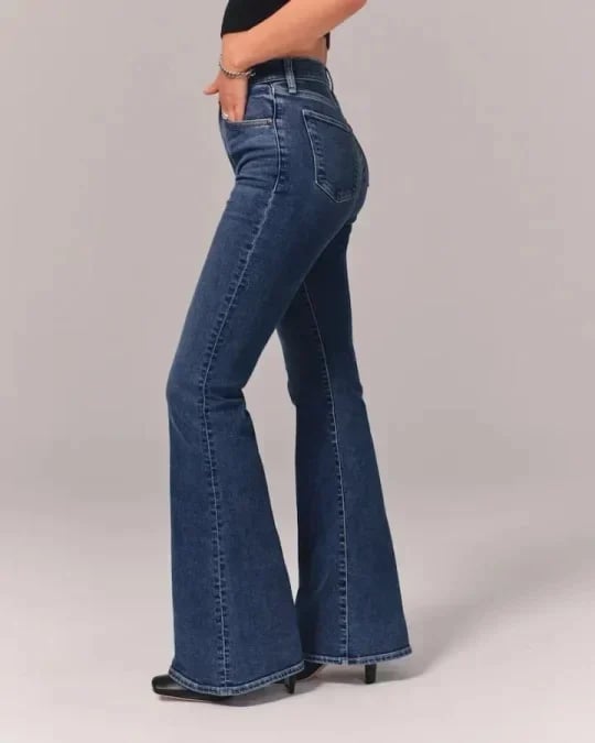 ⭐Naiset 2023,⭐Ultra High Rise Stretch Flare Jean.