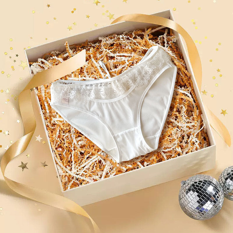 Pay1 Get 3(3 paketti)--- Vietteellinen pitsi kirjon pikkuhousut verkoissa naisille