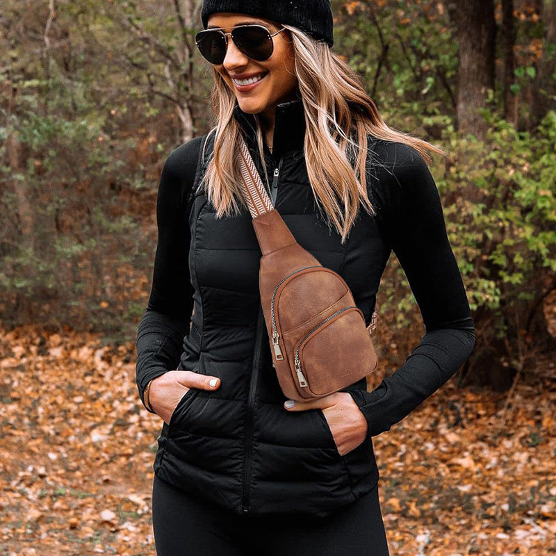 Liten väska i konstläder för kvinnor